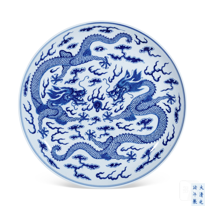 清光绪 青花双龙戏珠大盘